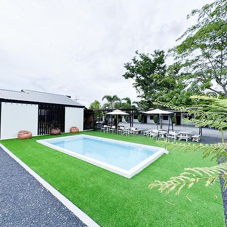 Peeranon Resort Nakhon Nayok Buitenkant foto
