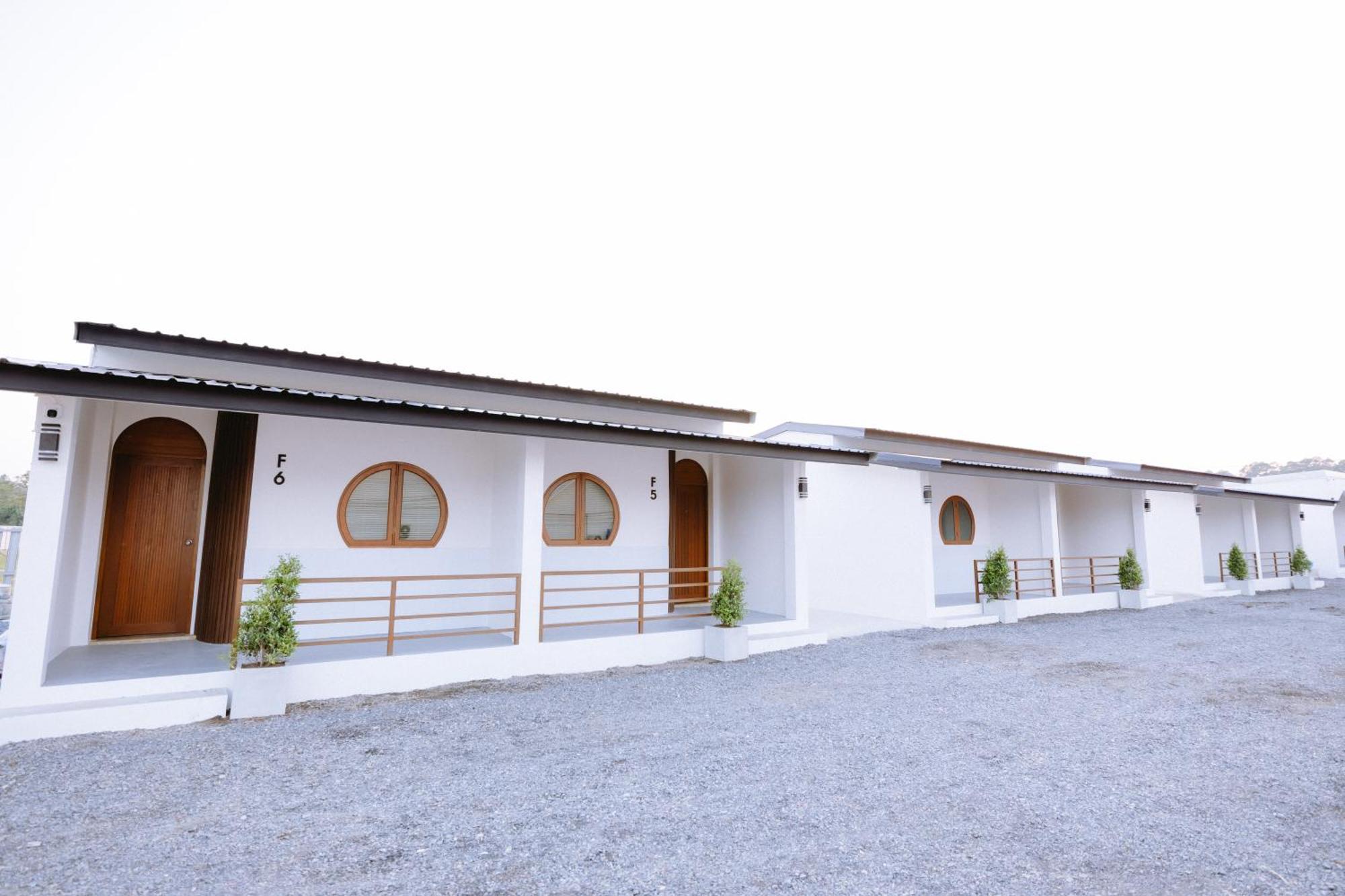 Peeranon Resort Nakhon Nayok Buitenkant foto